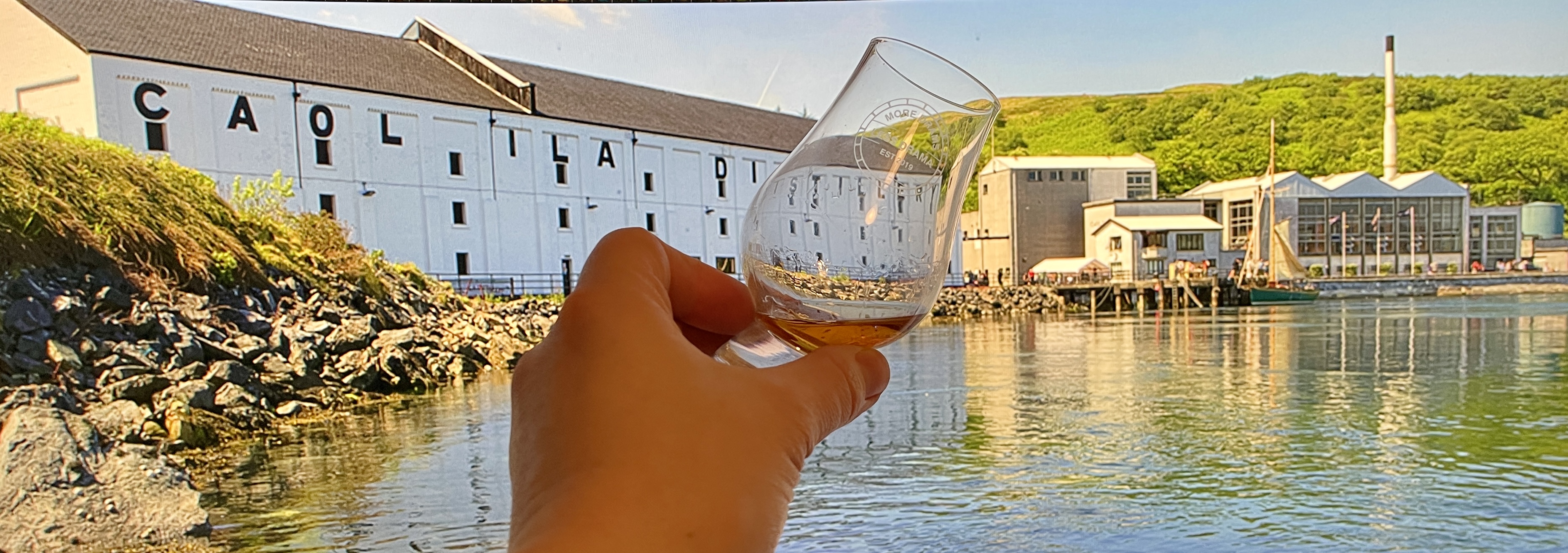 Caol Ila 2010 Signatory Vintage in front of the distillery.